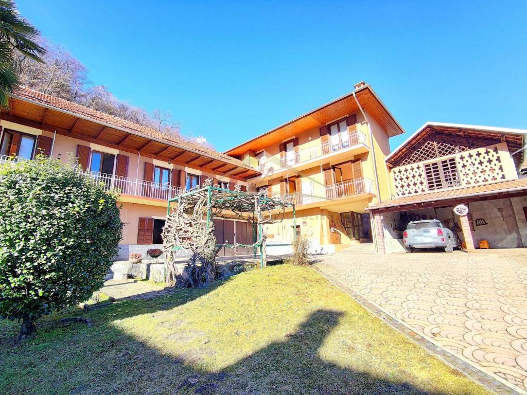 Villa a Borgosesia in Via Cascine Agnona, 14 - Foto 2