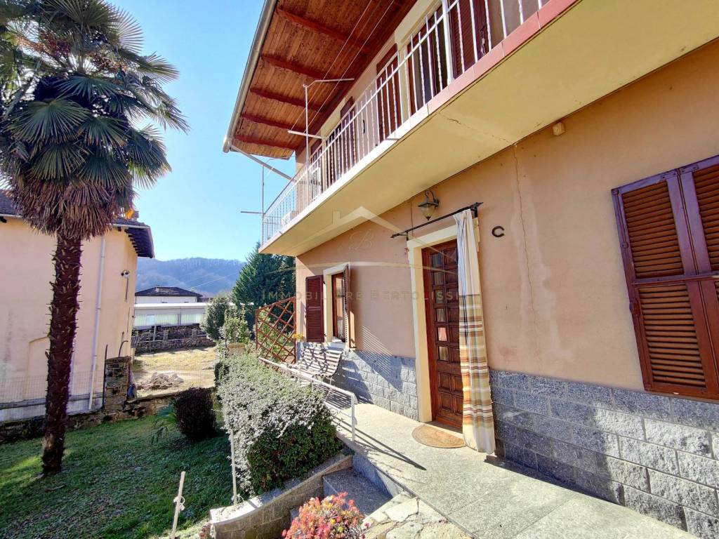 Villa a Borgosesia in Via Cascine Agnona, 14 - Foto 3