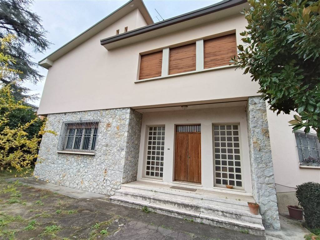 Villa a Riolo terme in Via 25 Aprile, 9 - Foto 2