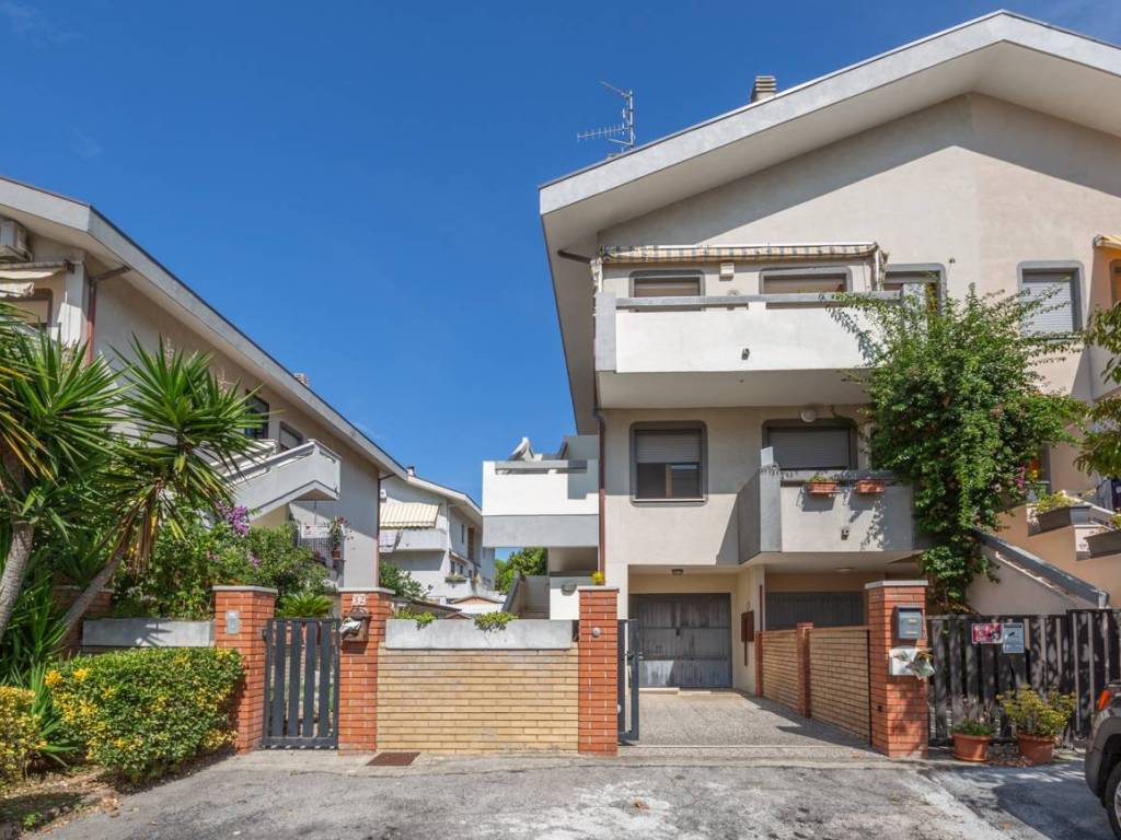 Villa a Francavilla al mare in via tommaso bruni, 32 - Foto 2