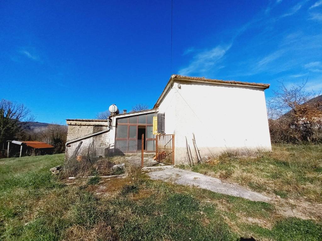 Villa a Giuliano di roma in Via Sottuario - Foto 2