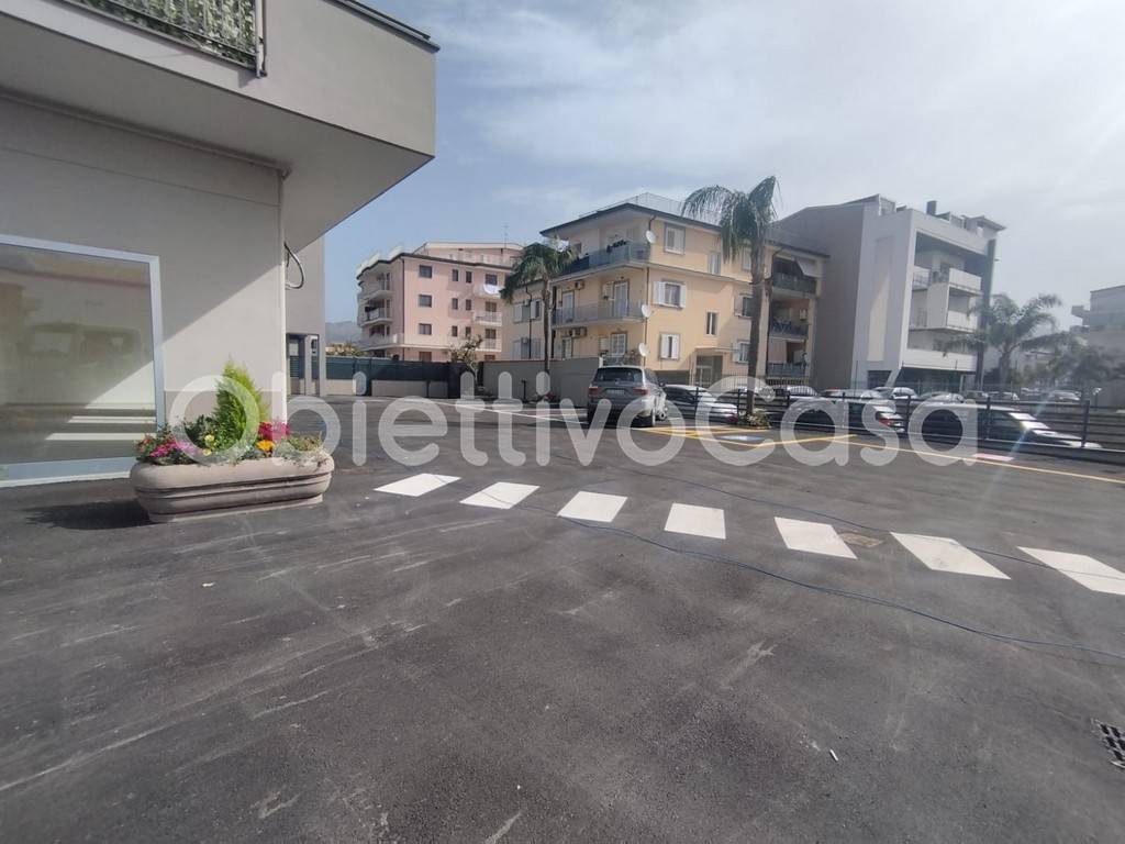 Immobile a Caserta in Viale Abramo Lincoln, 198 - Foto 3