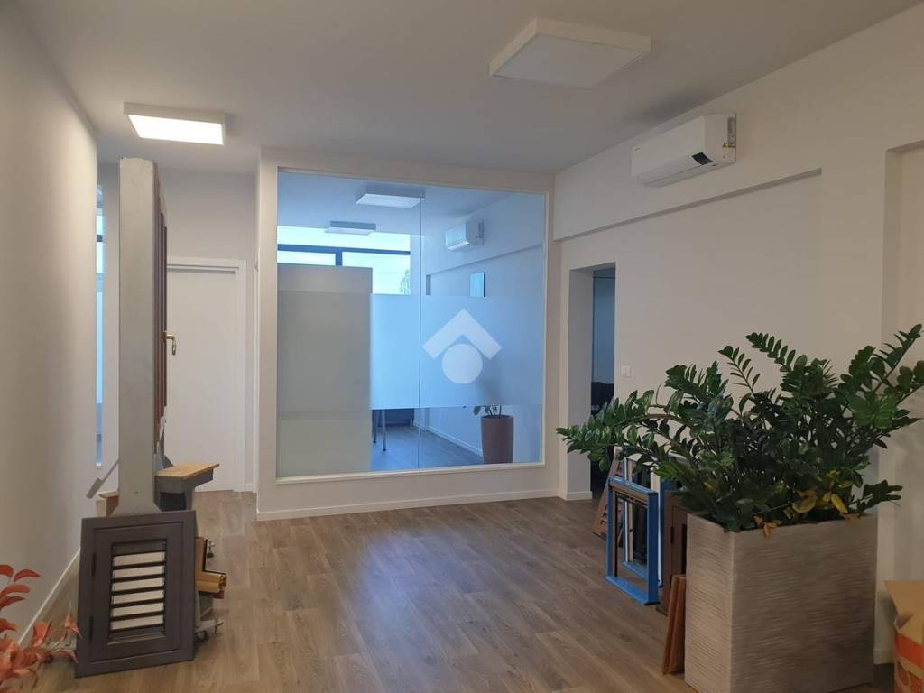 Immobile a Rimini in Via Circonvallazione Nuova, 57 - Foto 2
