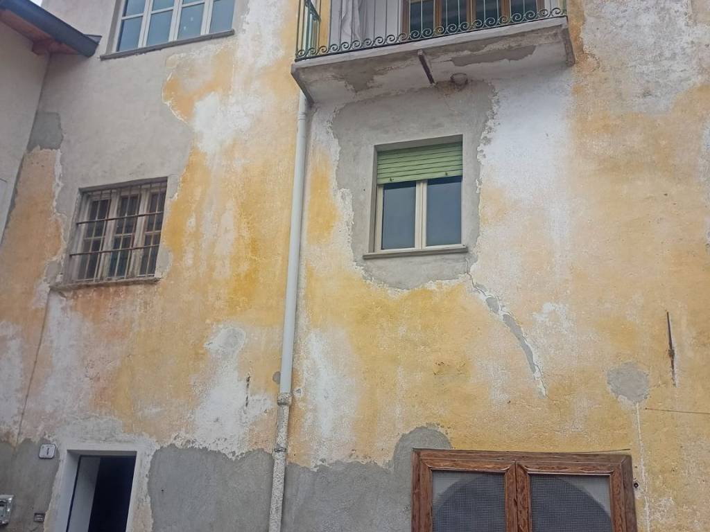 Casa indipendente a Ballabio in Piazzetta Guglielmo Marconi - Foto 2