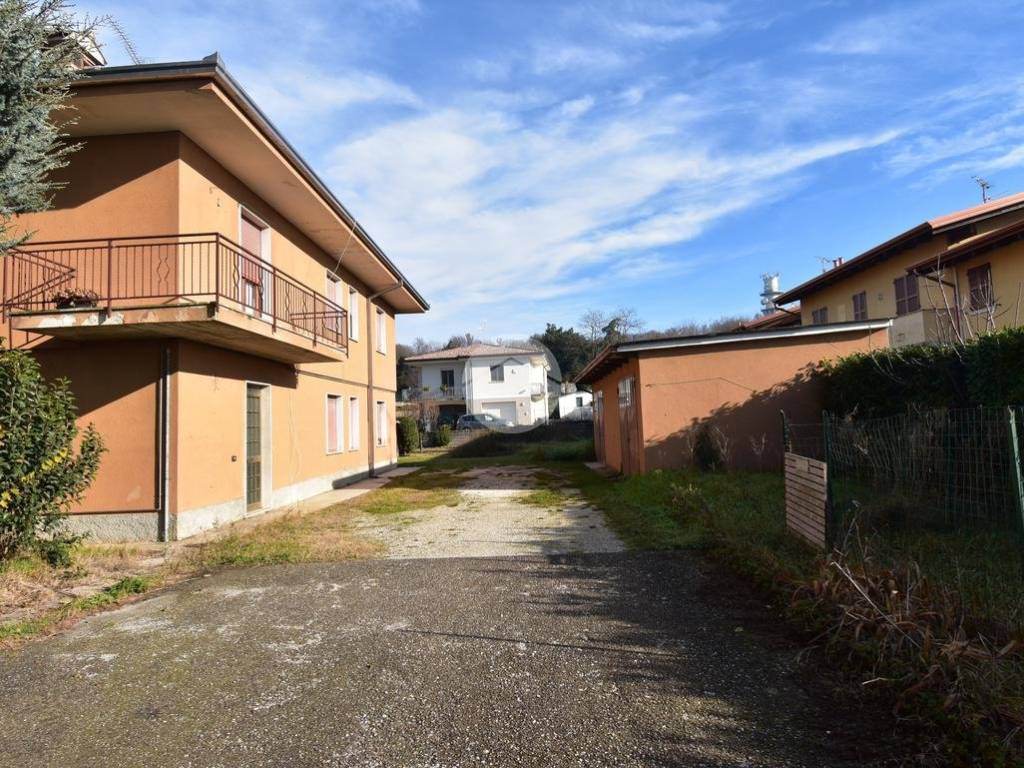Villa a Castiglione delle stiviere in Via Verdi, 52 - Foto 4