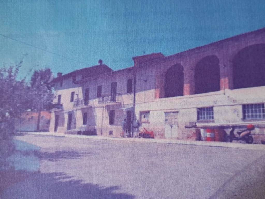 Palazzo / stabile a Castagnole monferrato in regione Mongardone - Foto 2