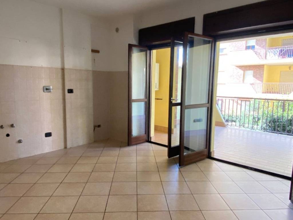 Appartamento a Aprilia in Via Caltanissetta - Foto 3