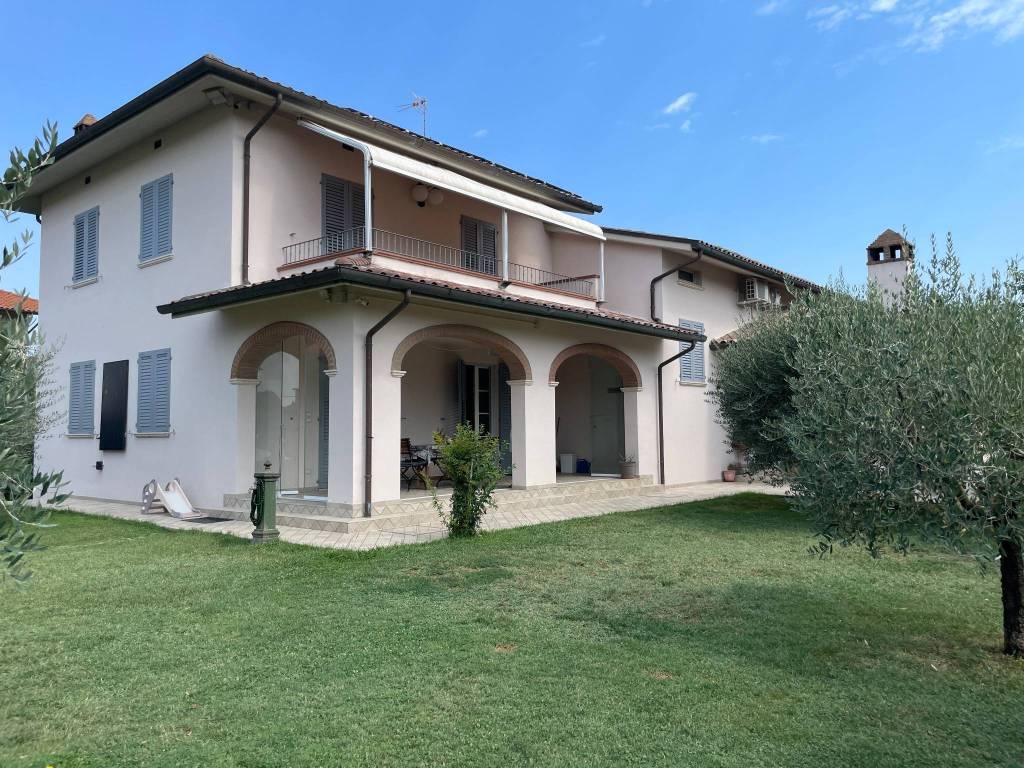 Villa a Marciano della chiana in Via Giovanni Pascoli, 3 - Foto 3