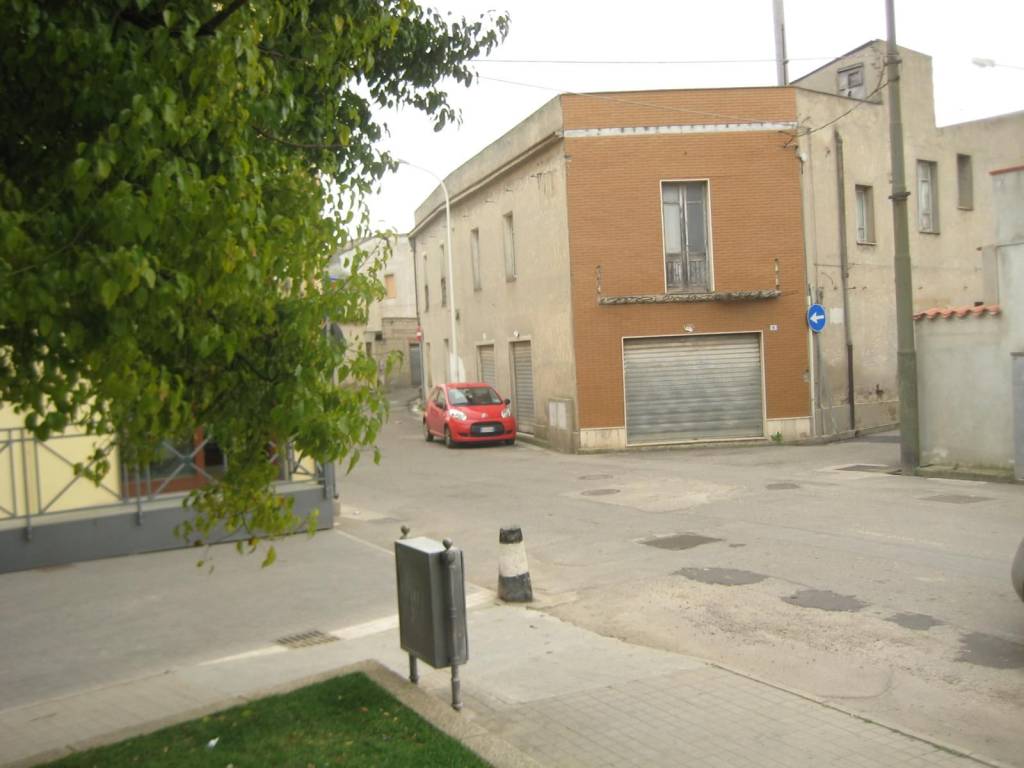 Palazzo / stabile a Villasor in Via Eleonora d'Arborea - Foto 2