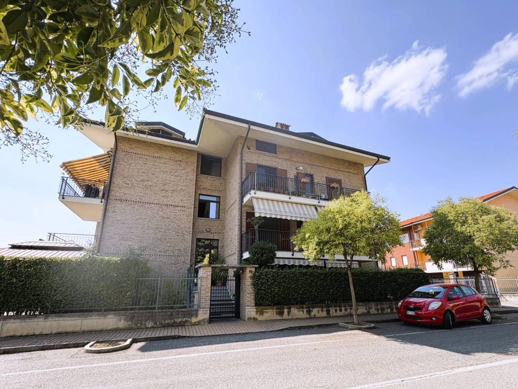 Appartamento a Leinì in Via del Santuario - Foto 2