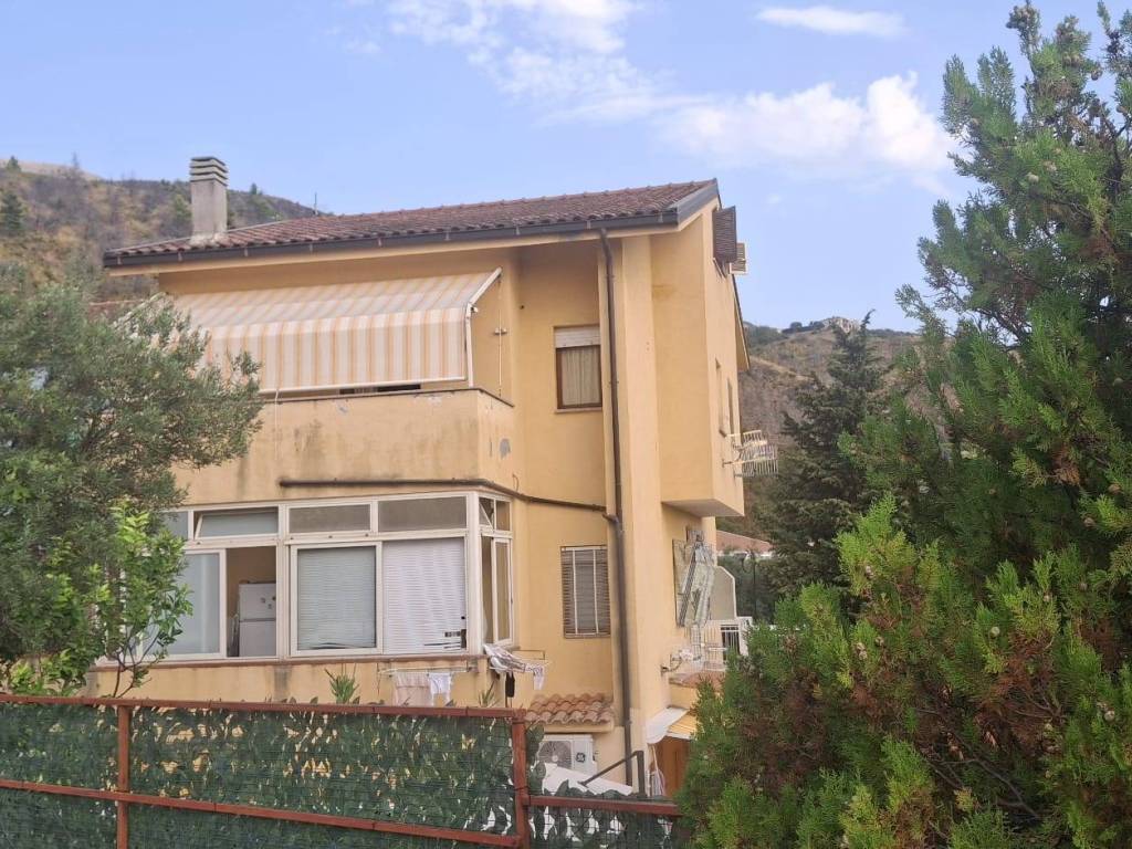 Appartamento a Praia a mare in Via Mattia Preti - Foto 3