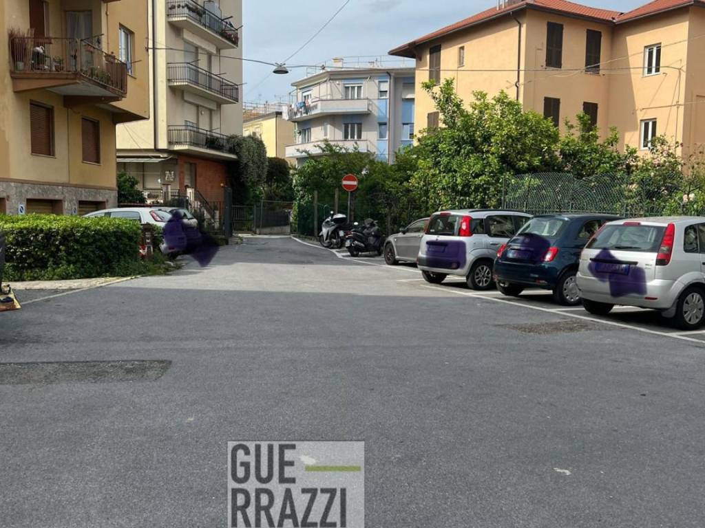 Appartamento a Albissola marina in Via Umberto Giordano, 2 - Foto 4