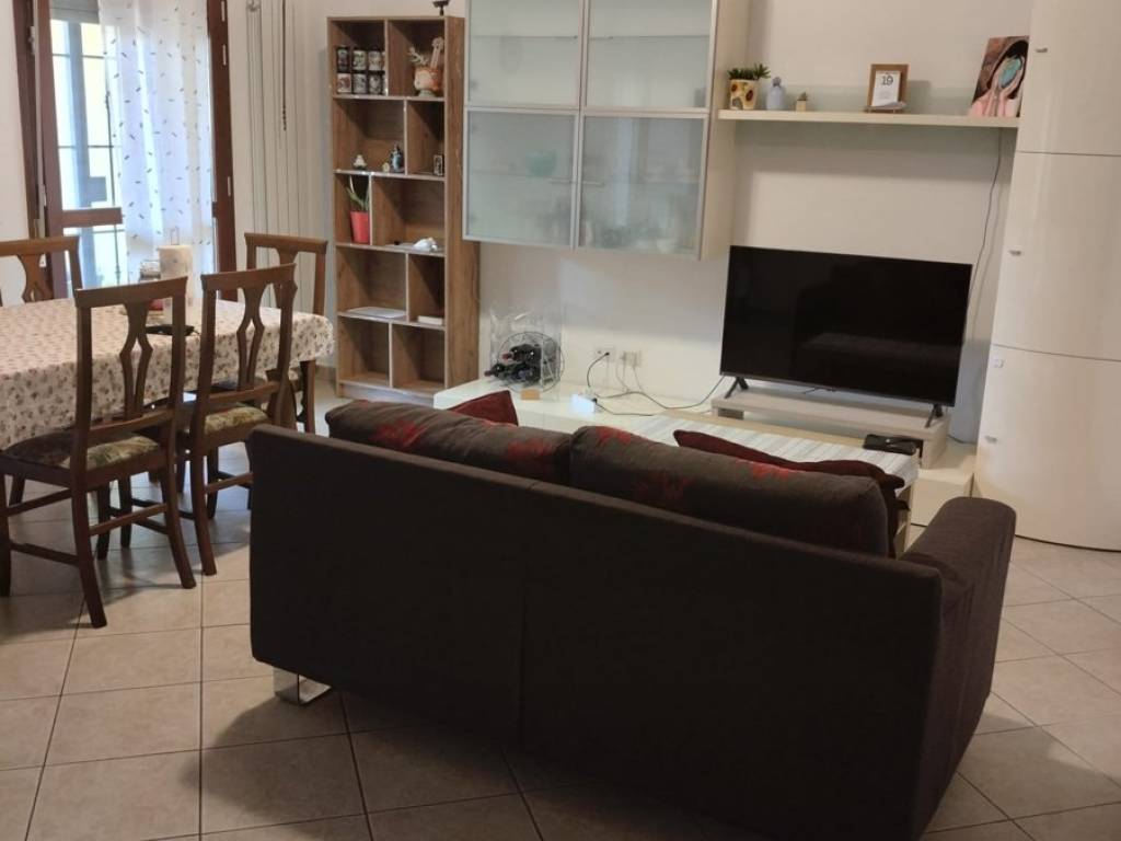 Appartamento a Foligno in Via Subasio - Foto 2