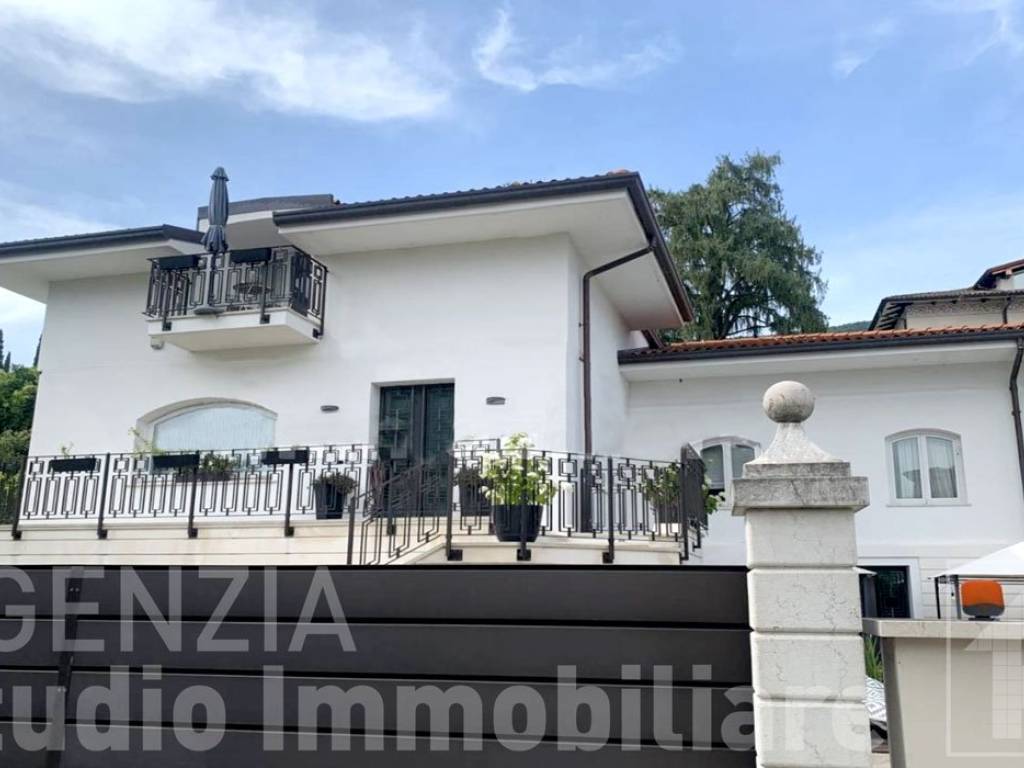 Villa a Gardone riviera in Via Roma - Foto 4