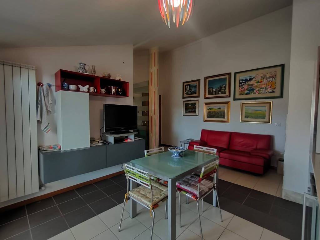 Appartamento a Tortoreto in Via Camillo Benso di Cavour, 20 - Foto 3