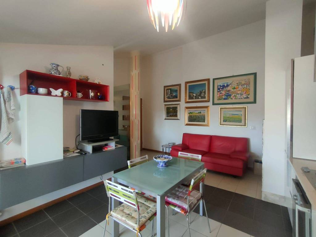 Appartamento a Tortoreto in Via Camillo Benso di Cavour, 20 - Foto 4