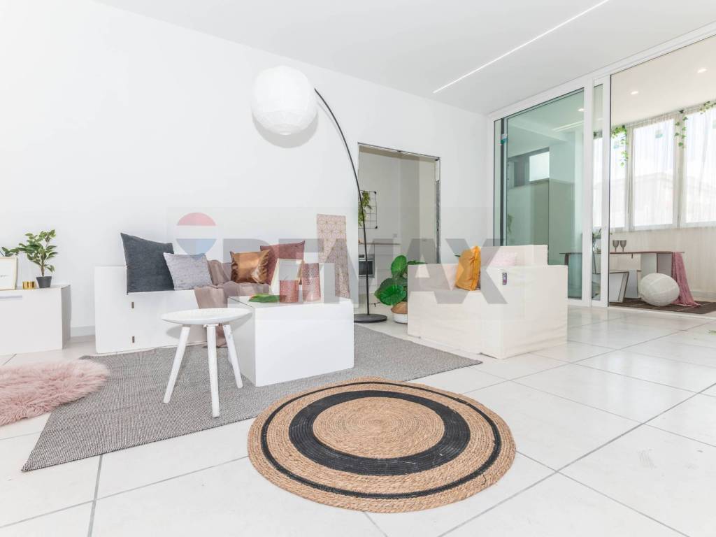 Appartamento a Caltagirone in Viale Principe Umberto, 87 - Foto 2