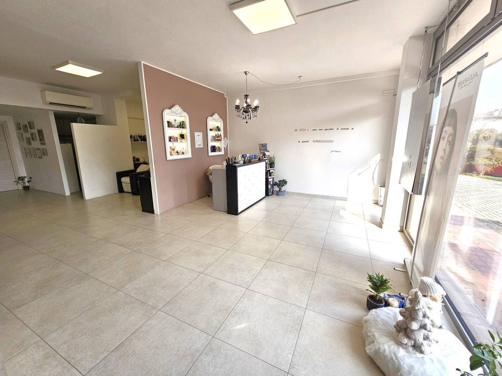 Immobile a Abano terme in Via Luigi Configliachi, 40 - Foto 2