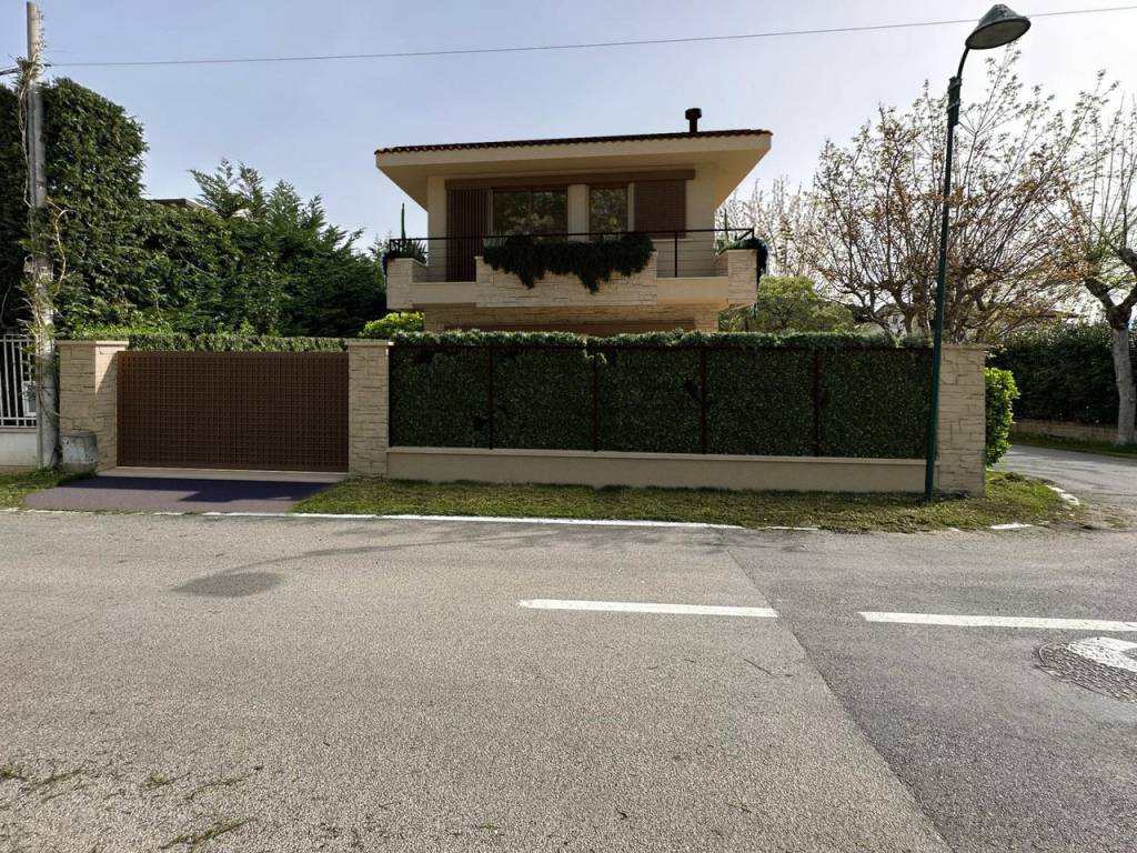 Villa a Forte dei marmi in Via F. Donati, 23 - Foto 4