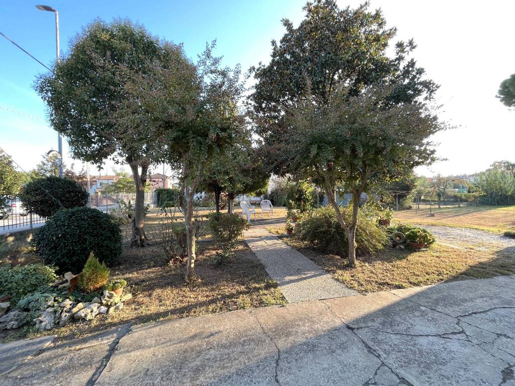 Villa a Porto viro in Via Roma, 5 - Foto 3