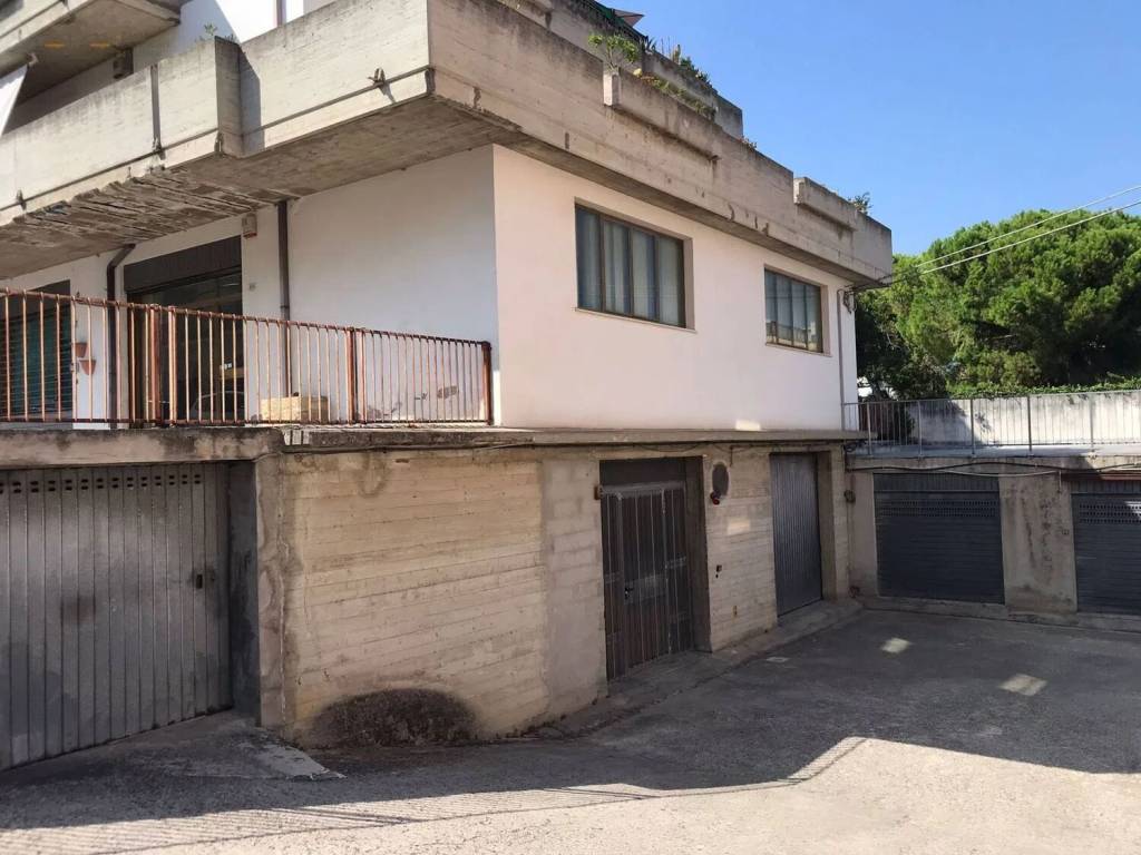 Box / garage a San benedetto del tronto in Via Tito Poggi, 1 - Foto 5