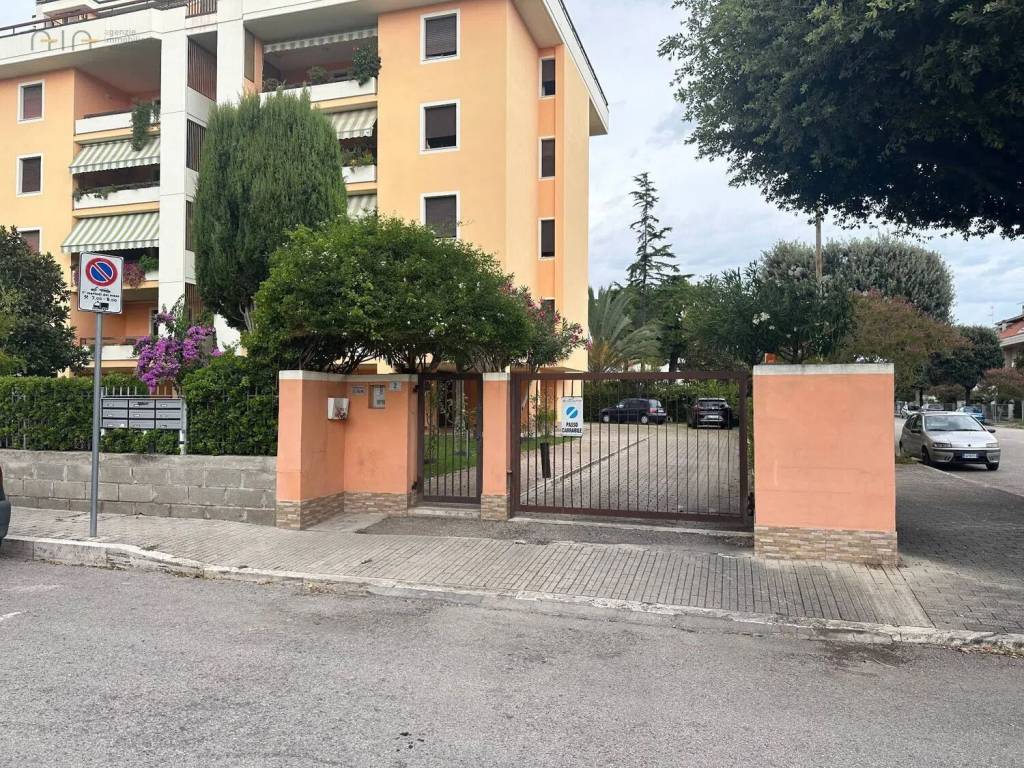 Appartamento a San benedetto del tronto in Via Del Sangallo, 2 - Foto 2