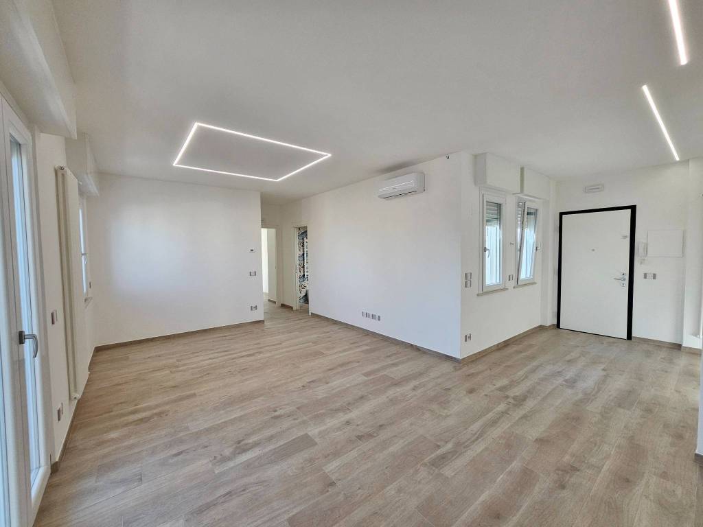 Attico / mansarda a Porto recanati in Viale Europa, 34 - Foto 2