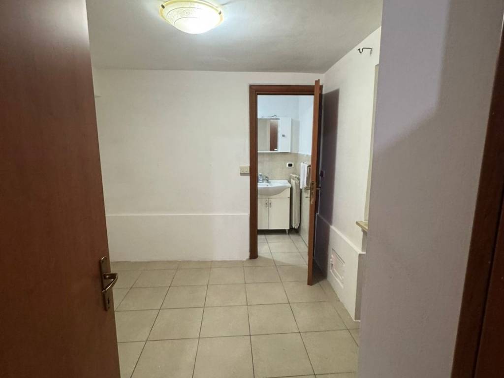 Appartamento a Frosinone in Via Casilina Nord - Foto 5