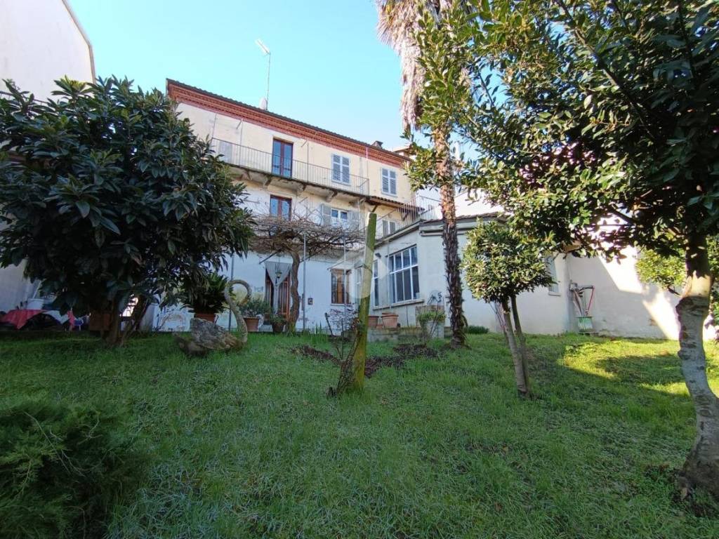 Casa indipendente a Costigliole d'asti in Viale Bianco Corrado, 7 - Foto 4