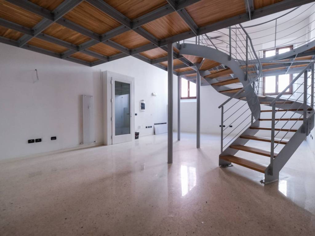 Loft / open space a Vicenza in Contra' Carpagnon, 11 - Foto 2