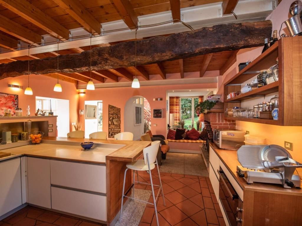 Villa a Varese in Via Pier Fortunato Calvi, 15 - Foto 4