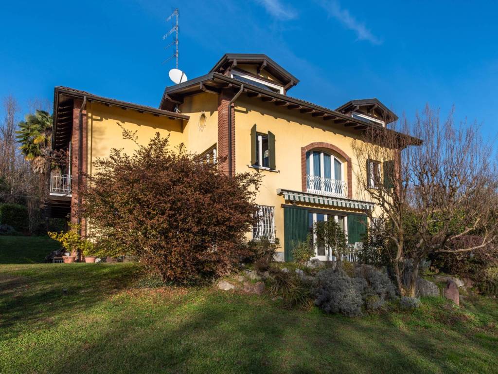 Villa a Varese in Via Pier Fortunato Calvi, 15 - Foto 5