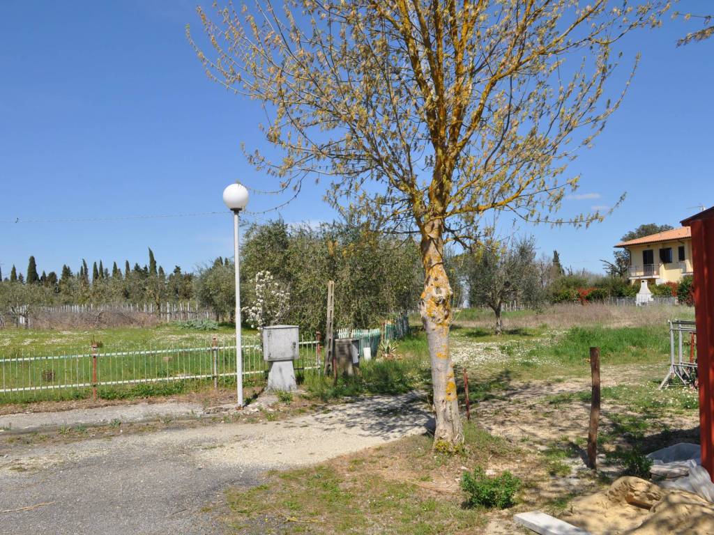 Terreno a Castiglione del lago in Via Poggio del Sole - Foto 4