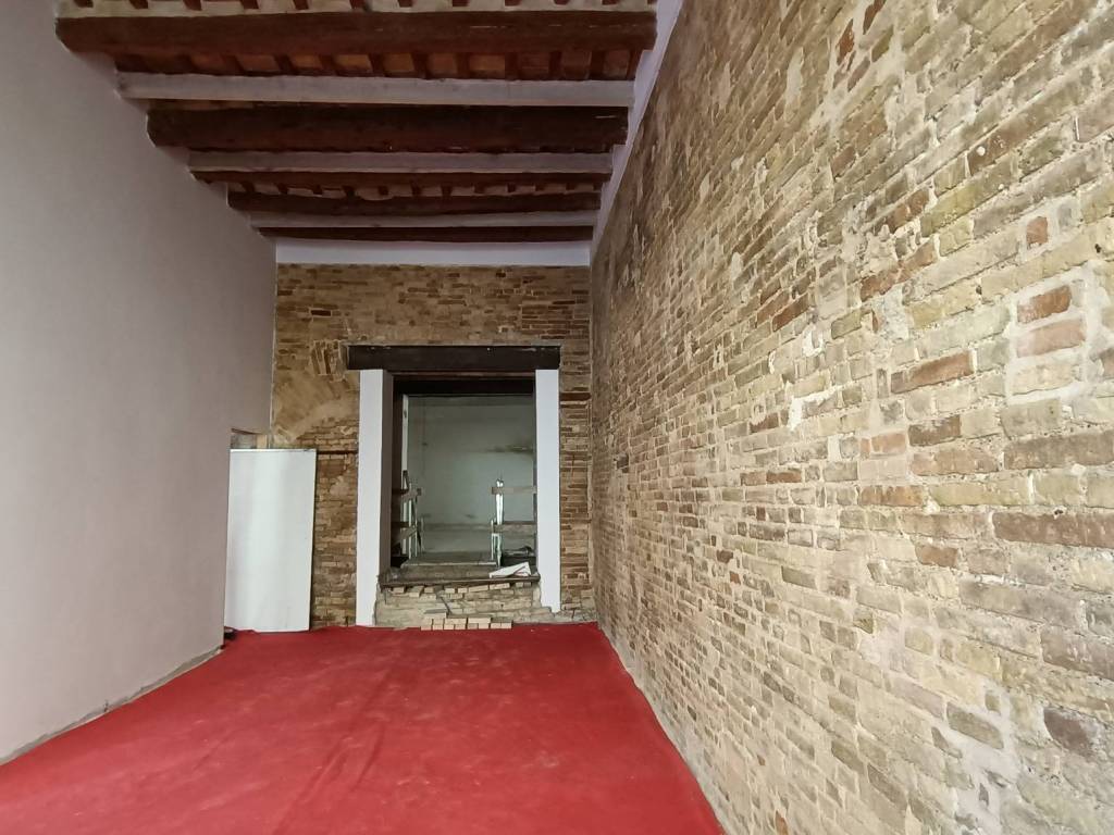 Palazzo / stabile a Recanati in Piazza Giacomo Leopardi - Foto 4