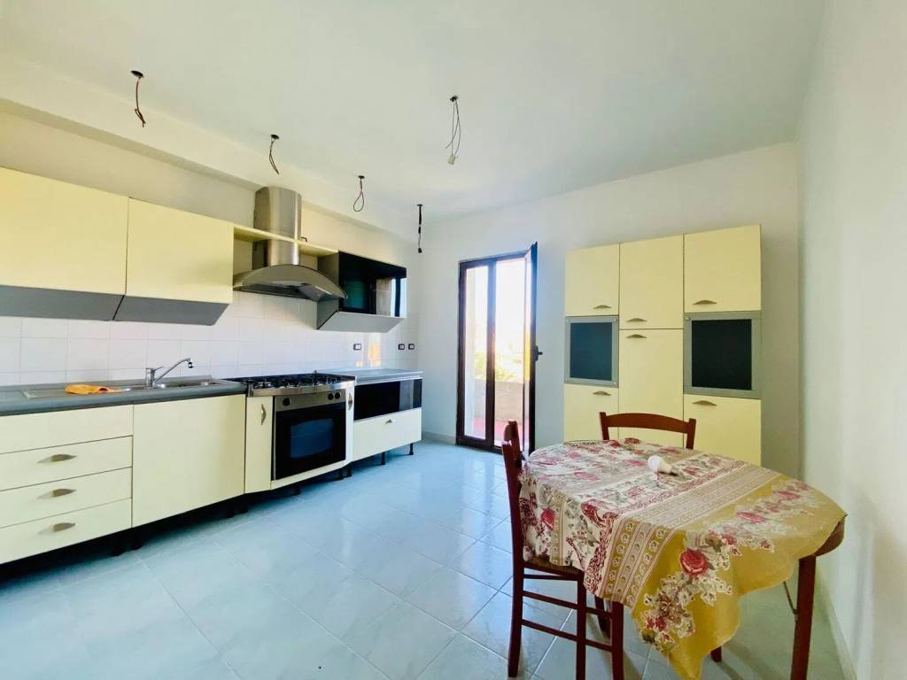 Appartamento a Crotone in Via Giovanni Paolo Ii - Foto 4