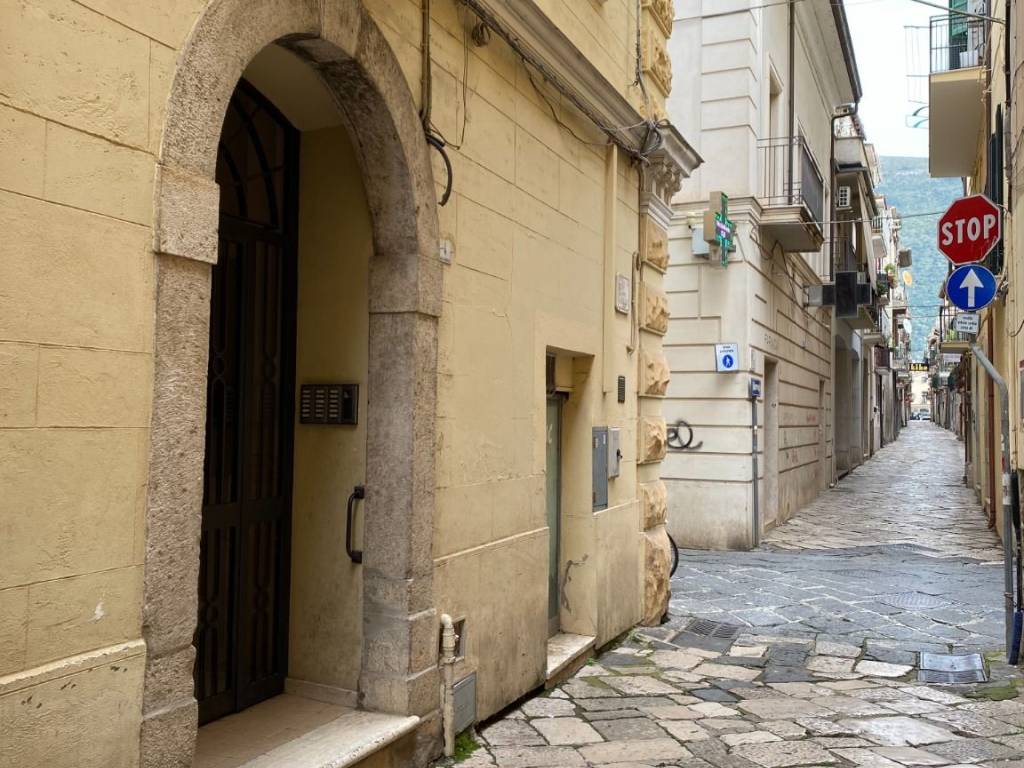 Appartamento a Fondi in Via Giuseppe Garibaldi - Foto 2