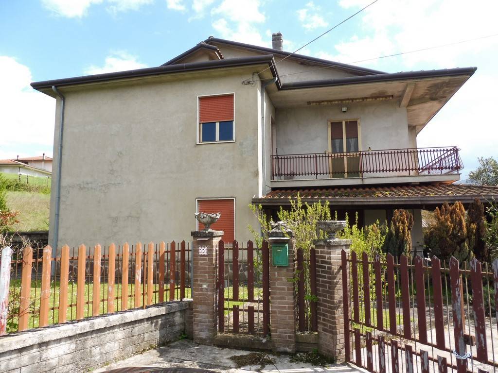 Villa a Ceccano in Via Cirello - Foto 2
