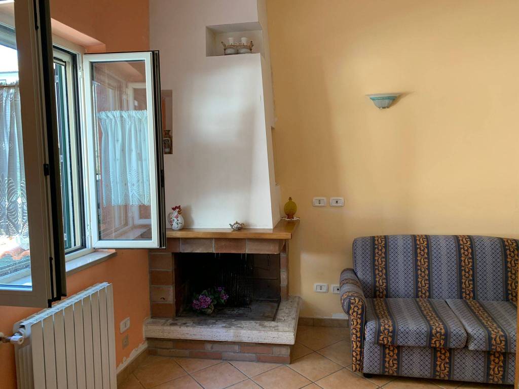 Appartamento a Capracotta in Via Leonardo Falconi - Foto 3