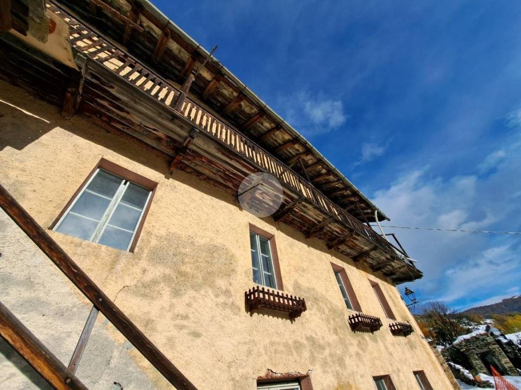 Casa indipendente a La salle in Frazione Morge - Foto 3