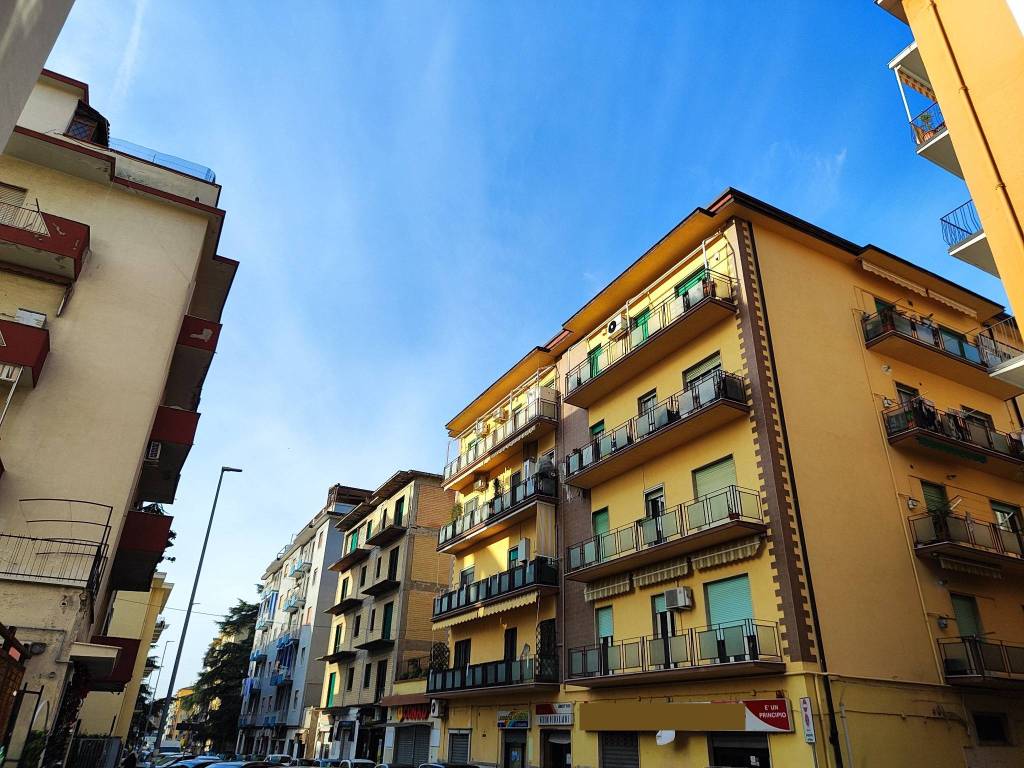 Appartamento a Benevento in Via Salvator Rosa - Foto 2