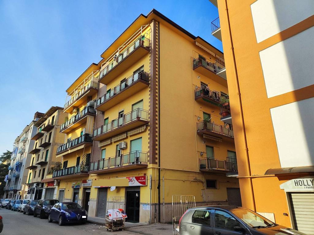 Appartamento a Benevento in Via Salvator Rosa - Foto 3