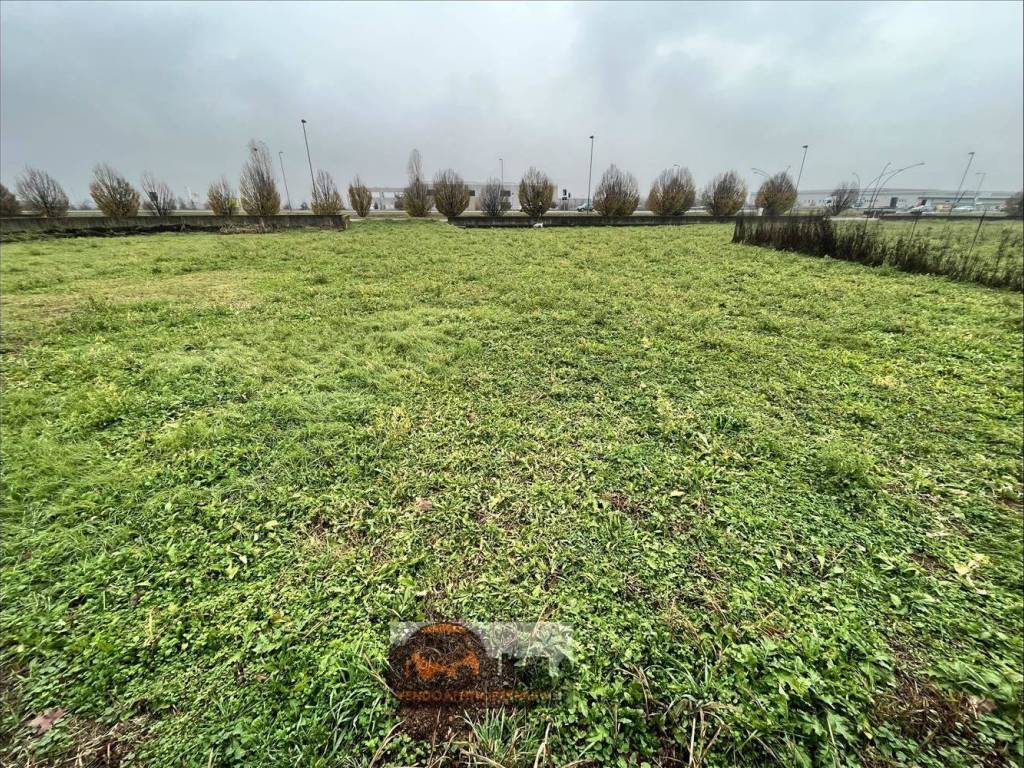 Terreno a Ghisalba in VIA DELL'INDUSTRIA - Foto 2