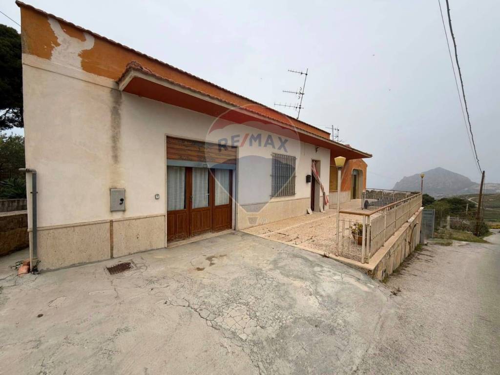 Casa indipendente a Valderice in Via Cavaliere, 5 - Foto 5