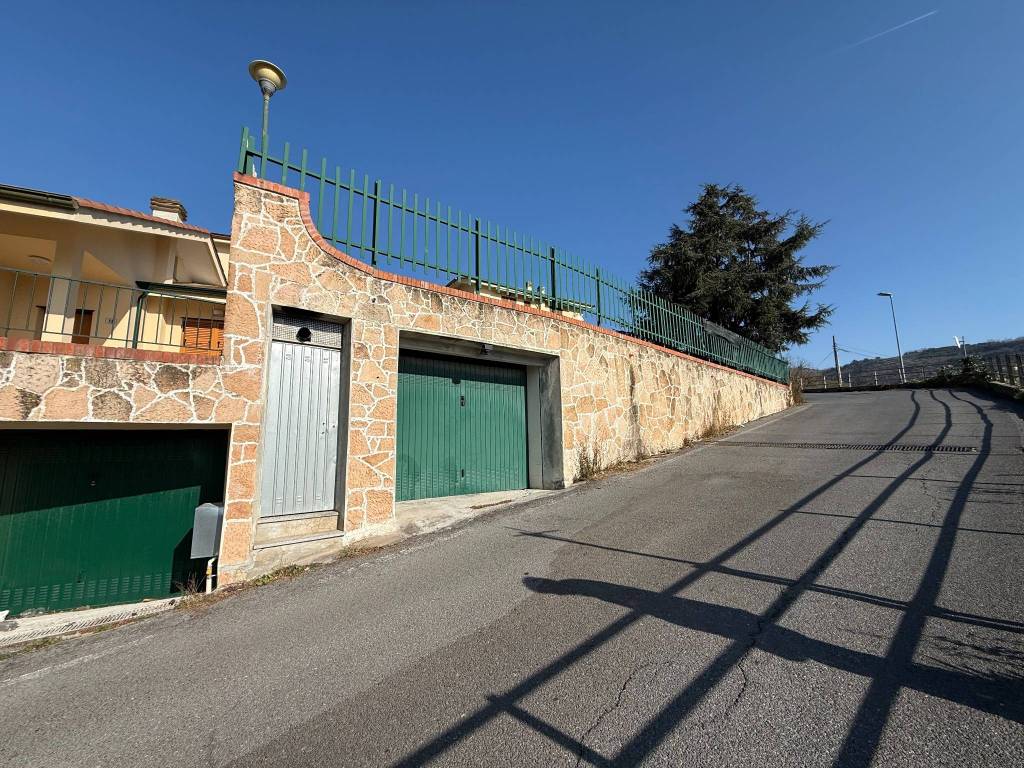 Appartamento a Tovo san giacomo in Via Crescia - Foto 4