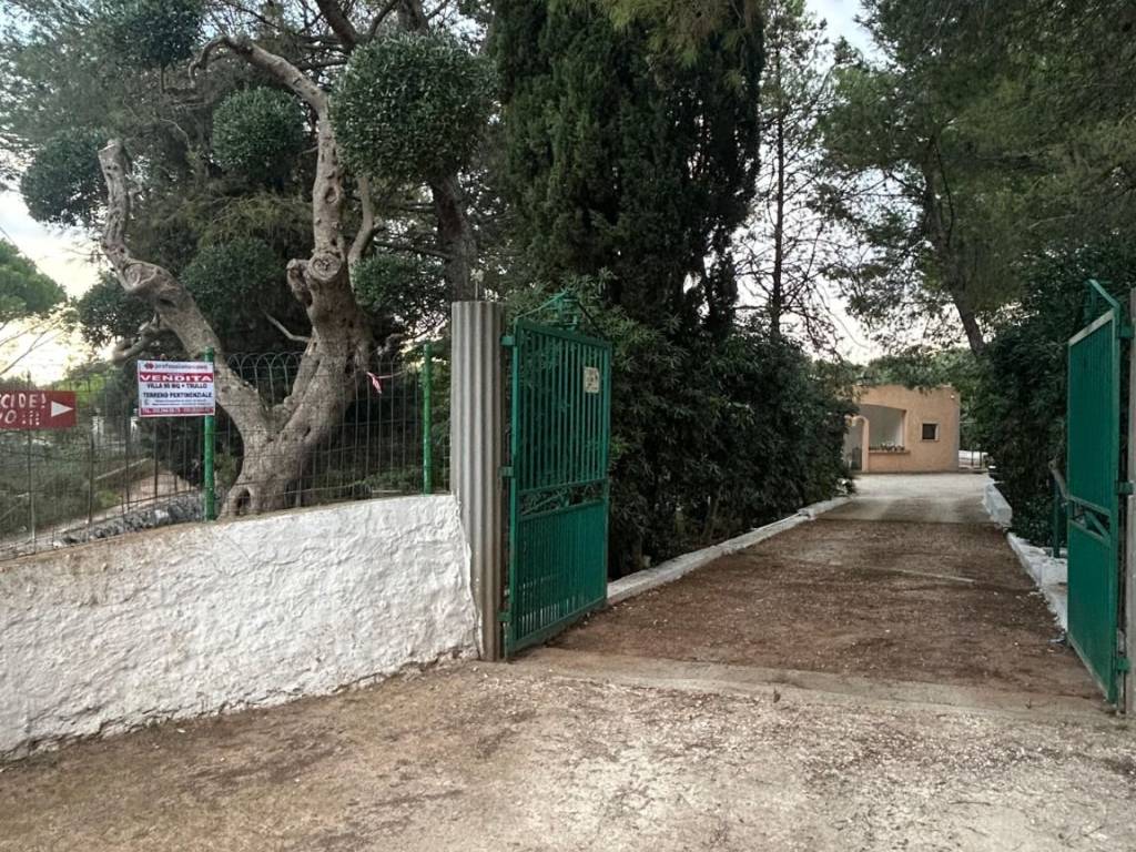 Villa a Martina franca in Strada Conserva Piccola Zona H - Foto 2