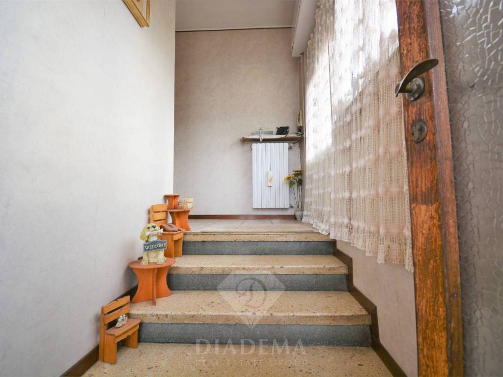Villa a Castronno in Via Lombardia, 48 - Foto 4