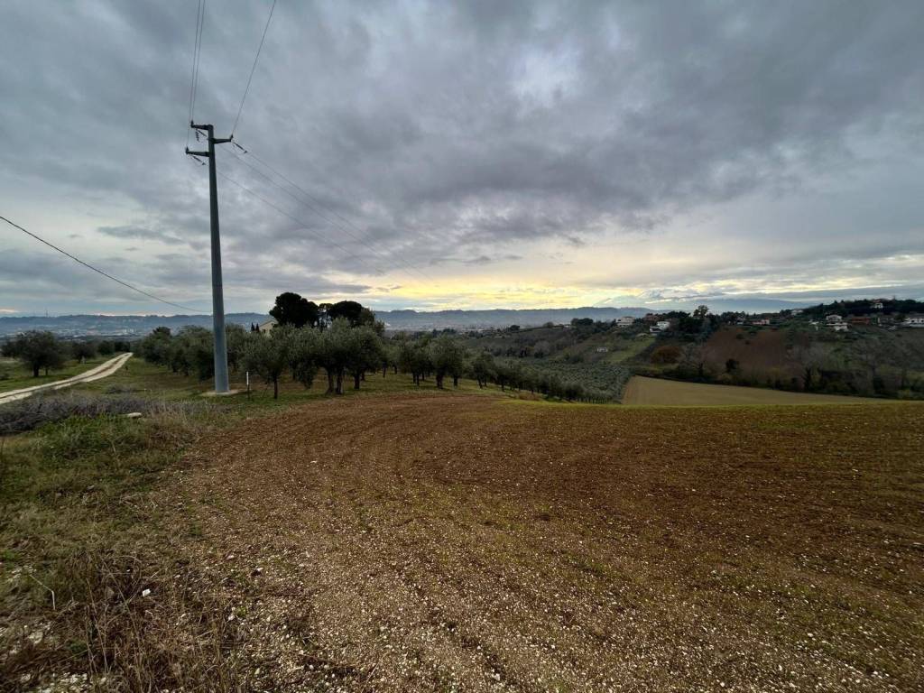 Terreno a Spoltore in Via Quagliera - Foto 3