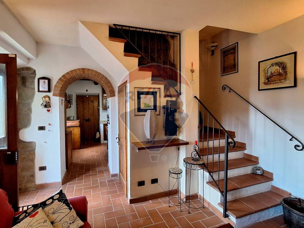 Casa indipendente a Loro ciuffenna - Foto 3