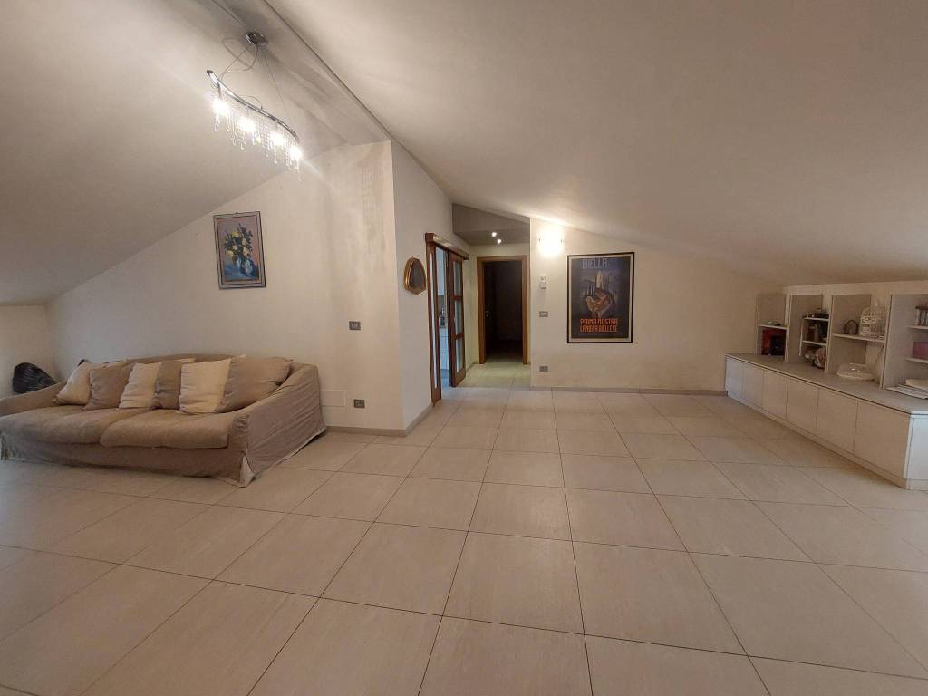 Attico / mansarda a Scarnafigi in Corso Carlo Alberto, 6 - Foto 4