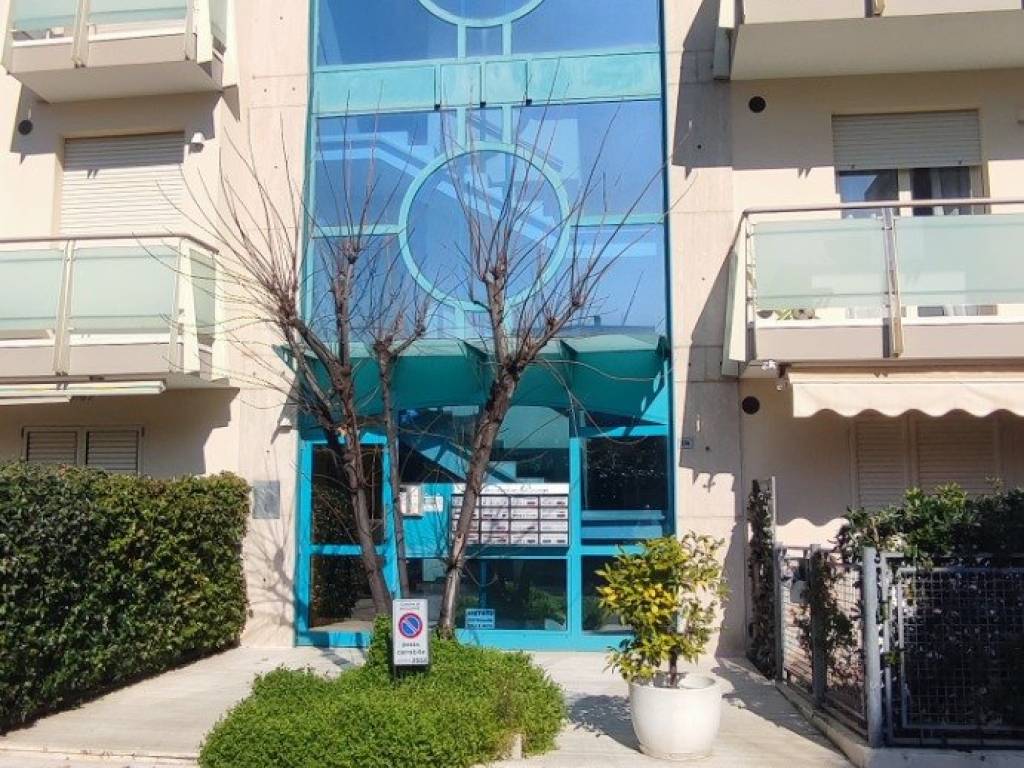 Appartamento a Riccione in Viale Dante Alighieri, 274 - Foto 3